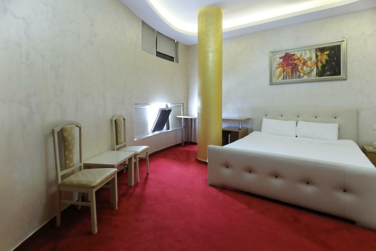 Hotel Gjuta Tirana Esterno foto