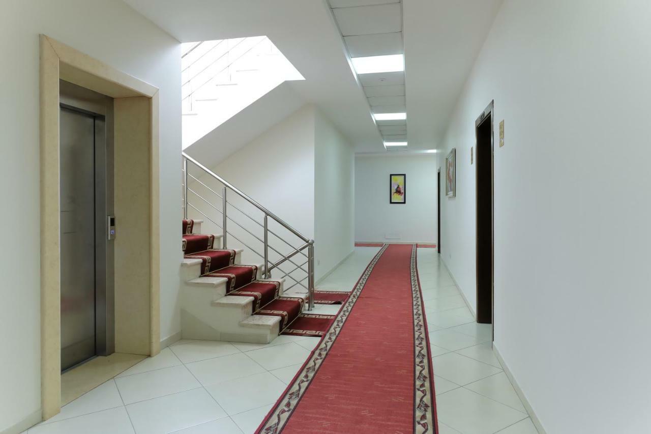 Hotel Gjuta Tirana Esterno foto