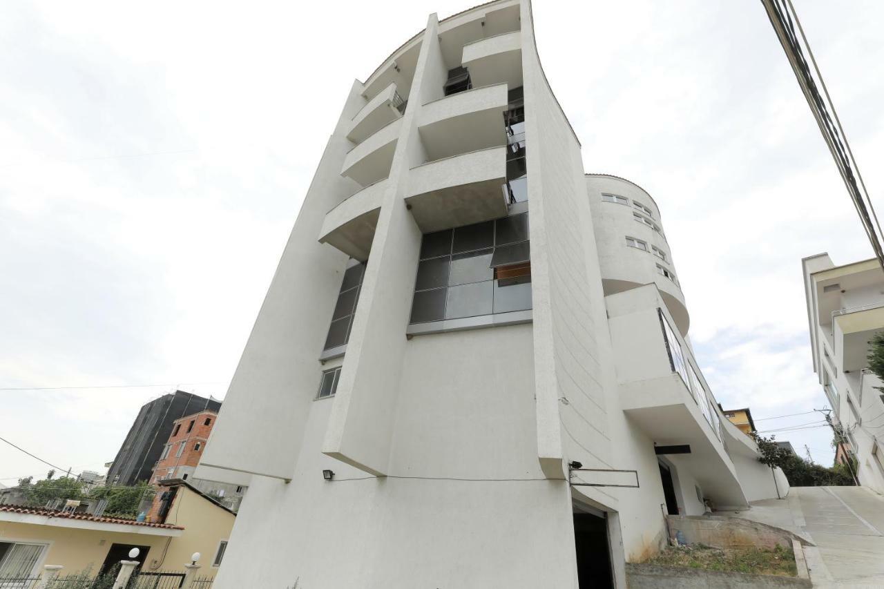 Hotel Gjuta Tirana Esterno foto