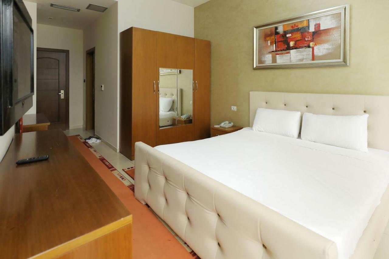 Hotel Gjuta Tirana Esterno foto