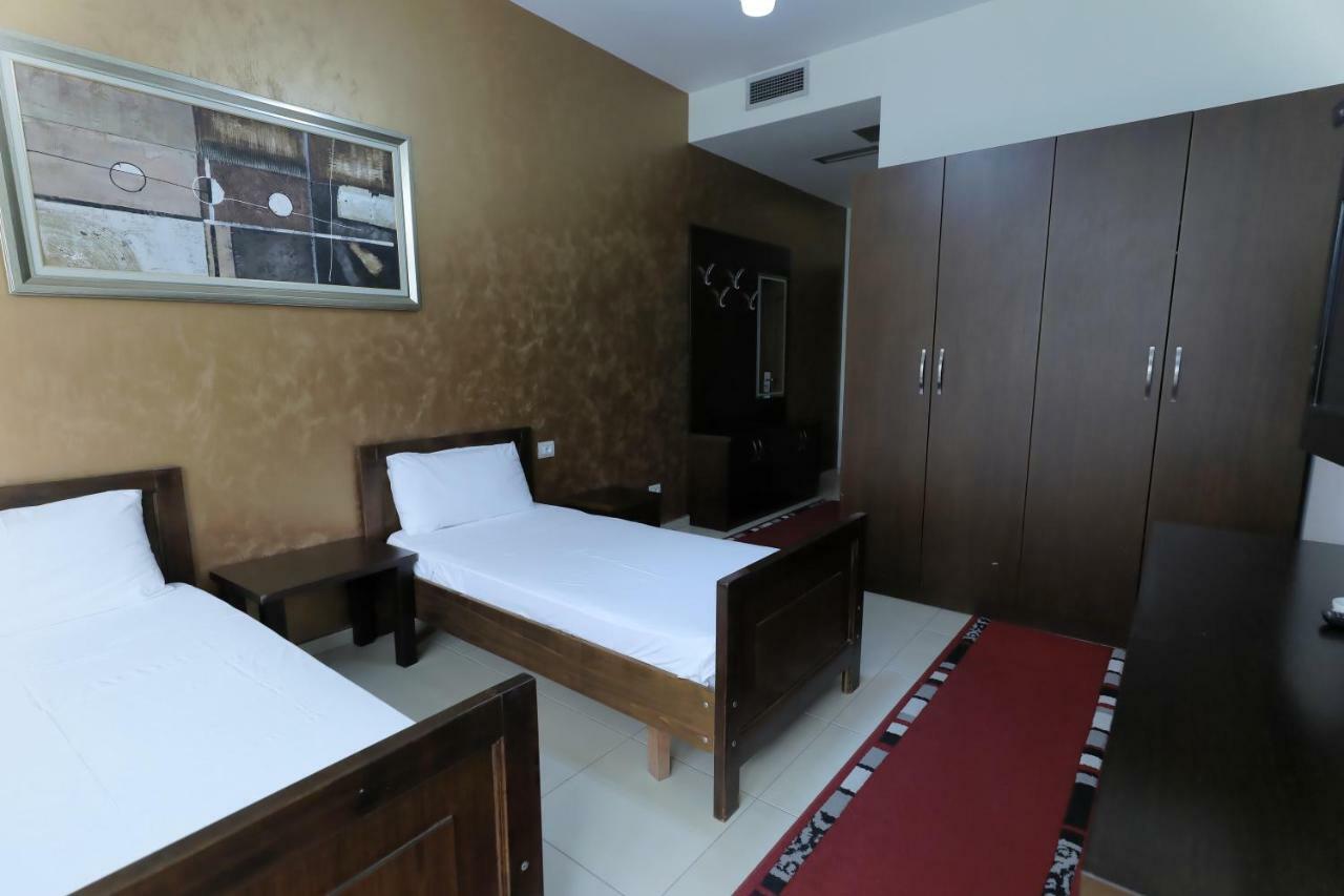 Hotel Gjuta Tirana Esterno foto